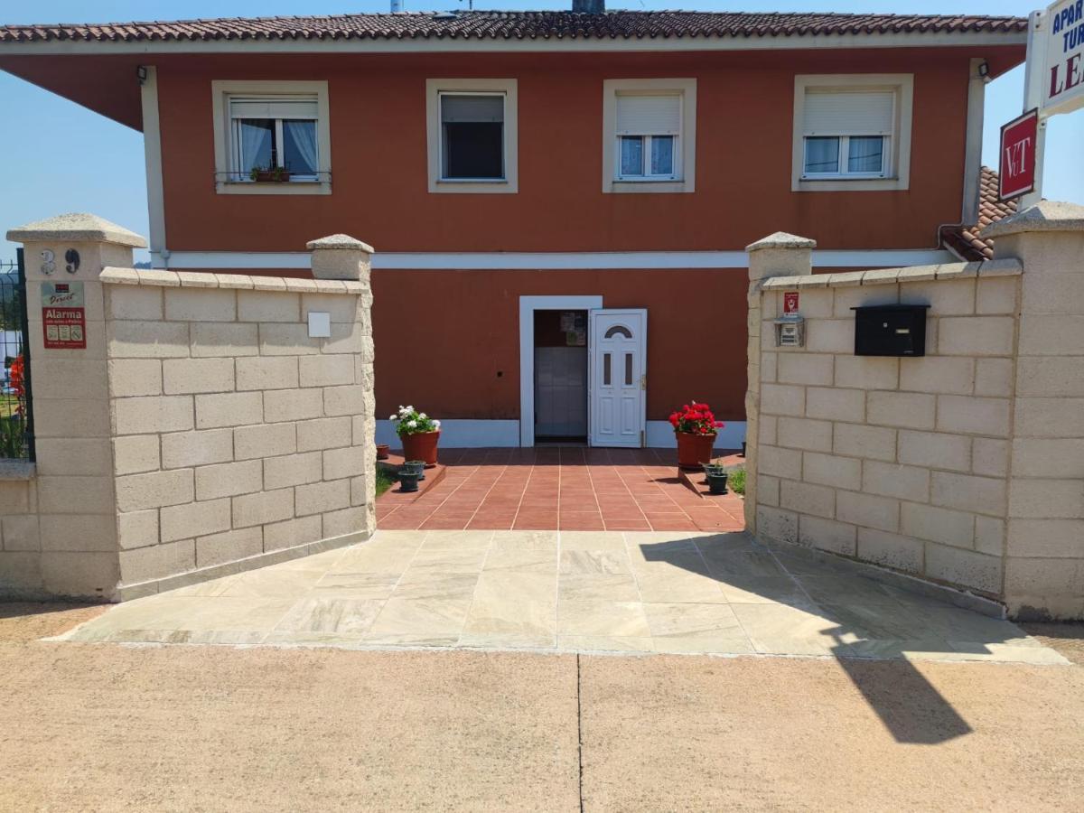 Apartamentos Turisticos Lemos O Pedrouzo Luaran gambar