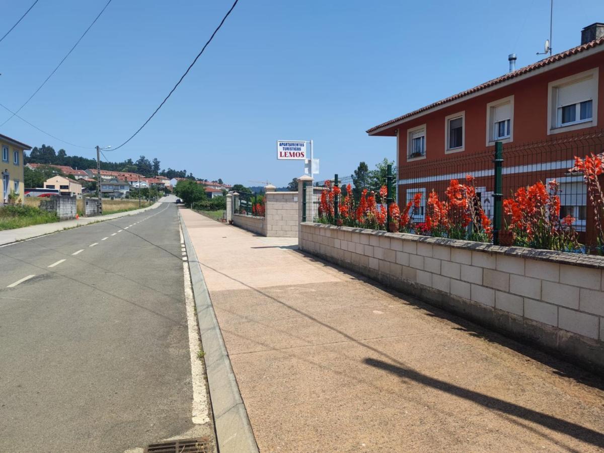 Apartamentos Turisticos Lemos O Pedrouzo Luaran gambar